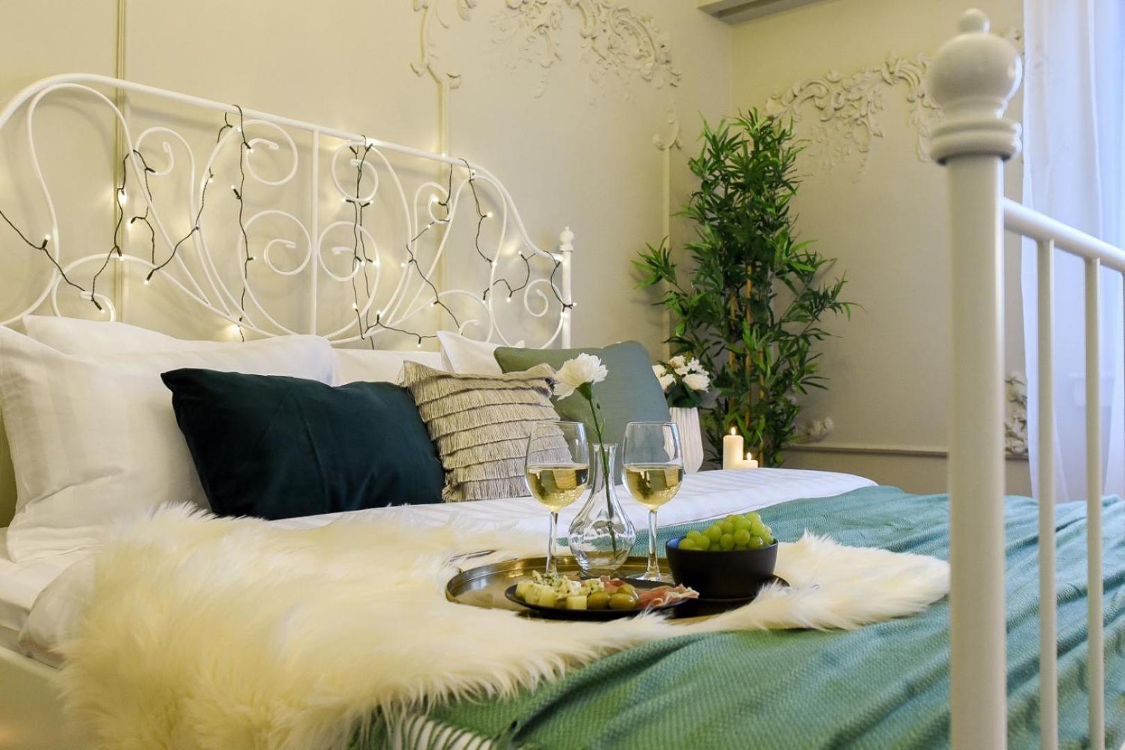 Cozy Studio Overlooking The Old Town بوخارست المظهر الخارجي الصورة