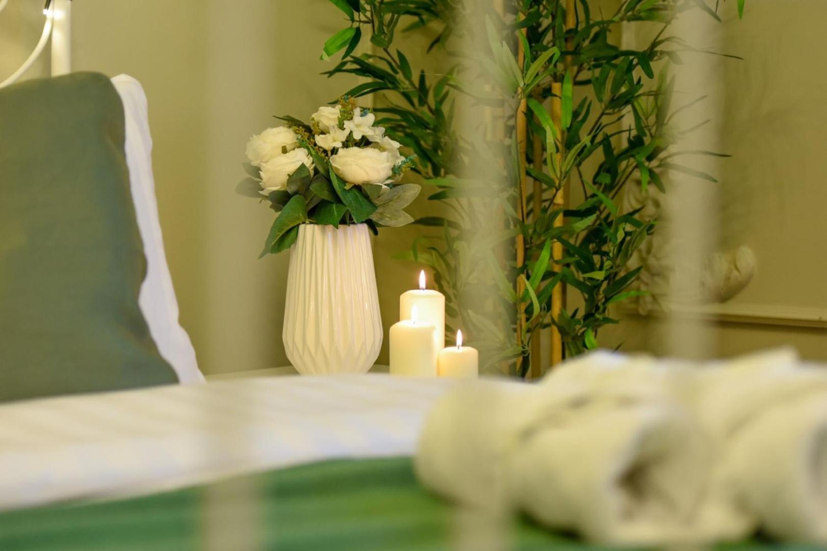 Cozy Studio Overlooking The Old Town بوخارست المظهر الخارجي الصورة
