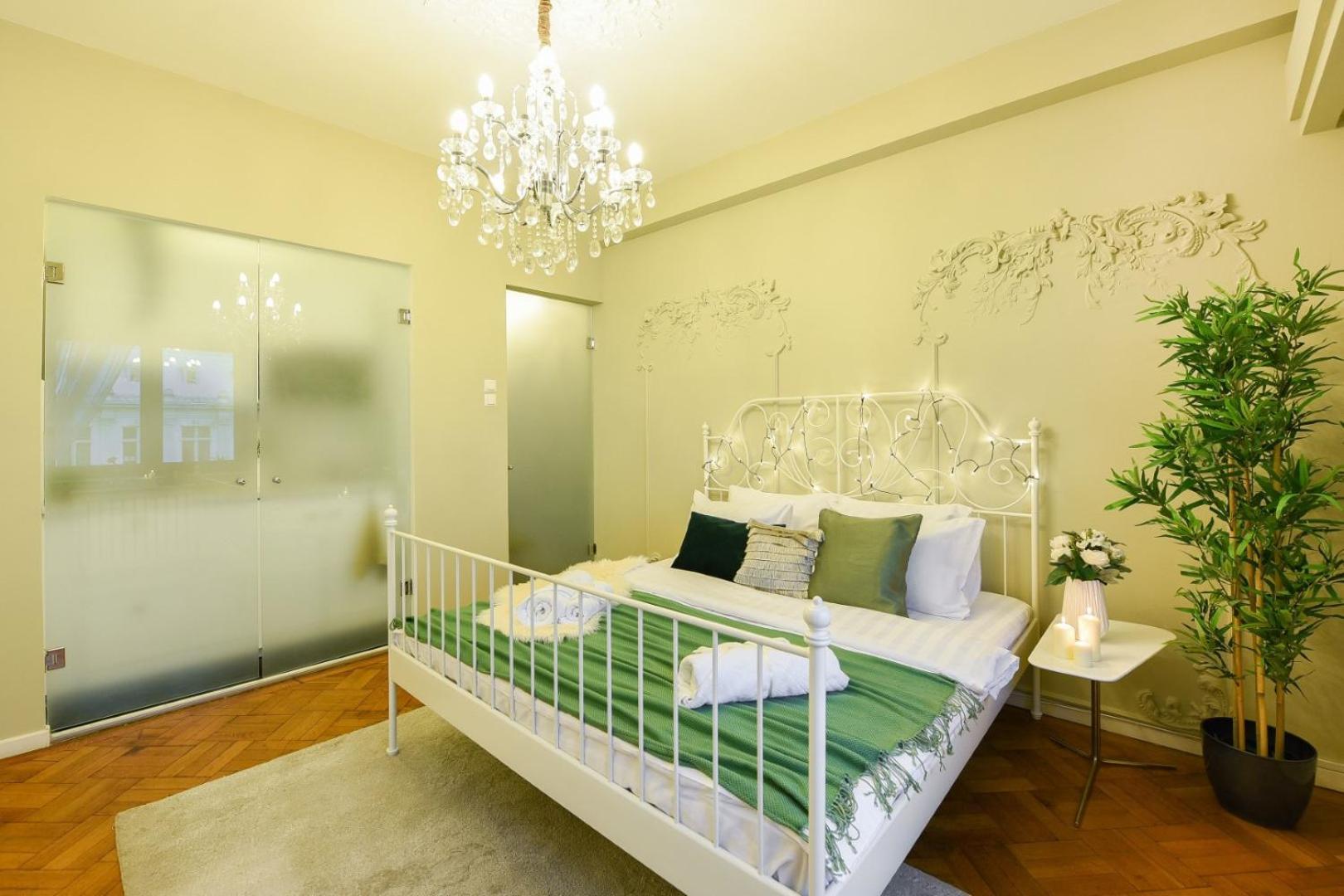 Cozy Studio Overlooking The Old Town بوخارست المظهر الخارجي الصورة